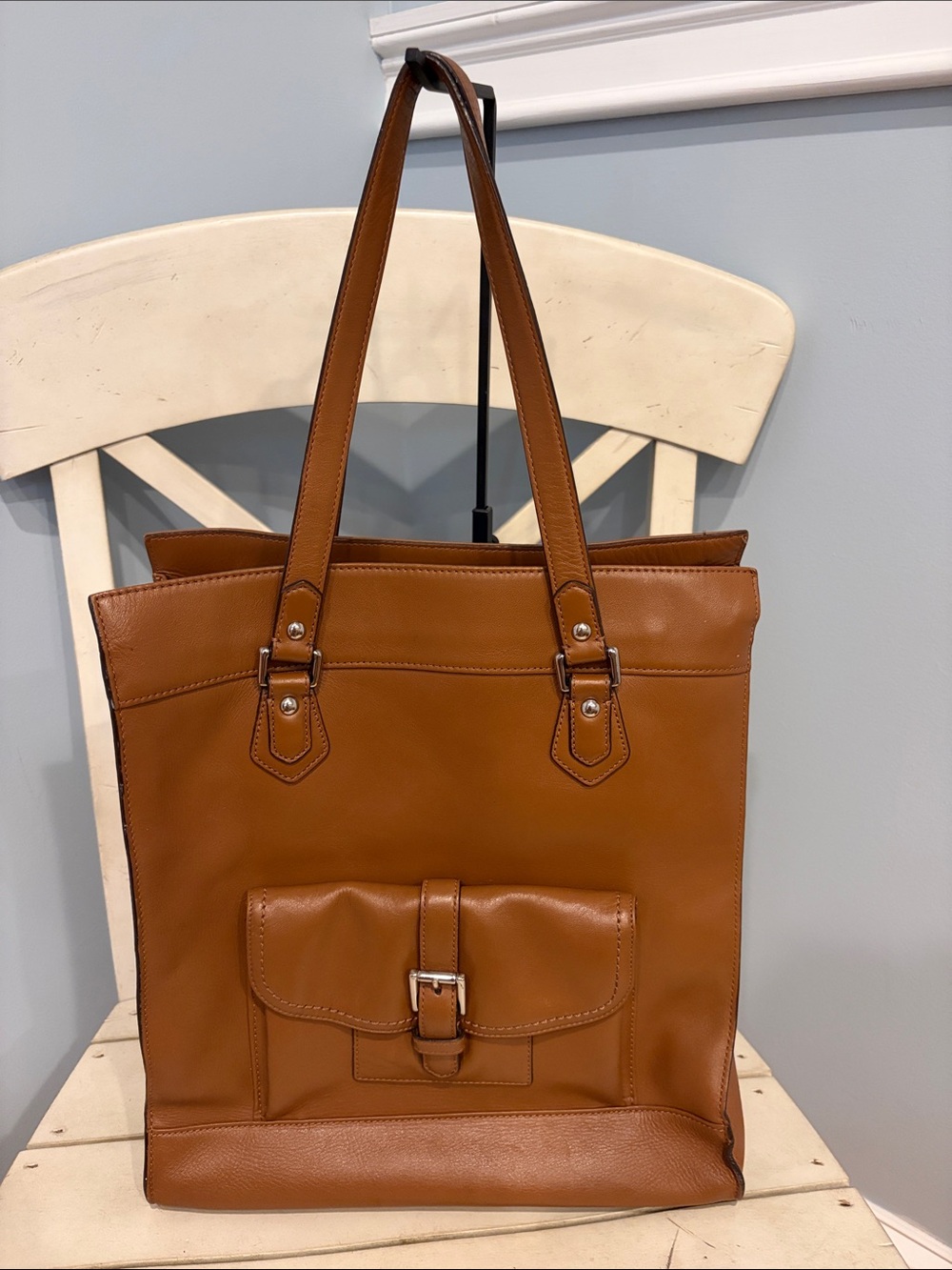 Coach Classic Tan Leather Tote Bag - Versatile Everyday Carry